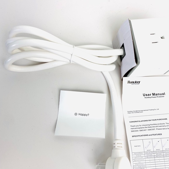 Huntkey 4 Outlets Surge Protector 3 USB Ports 5V/2.4A,5-Foot SMC 40724 Open Box - Picture 12 of 15